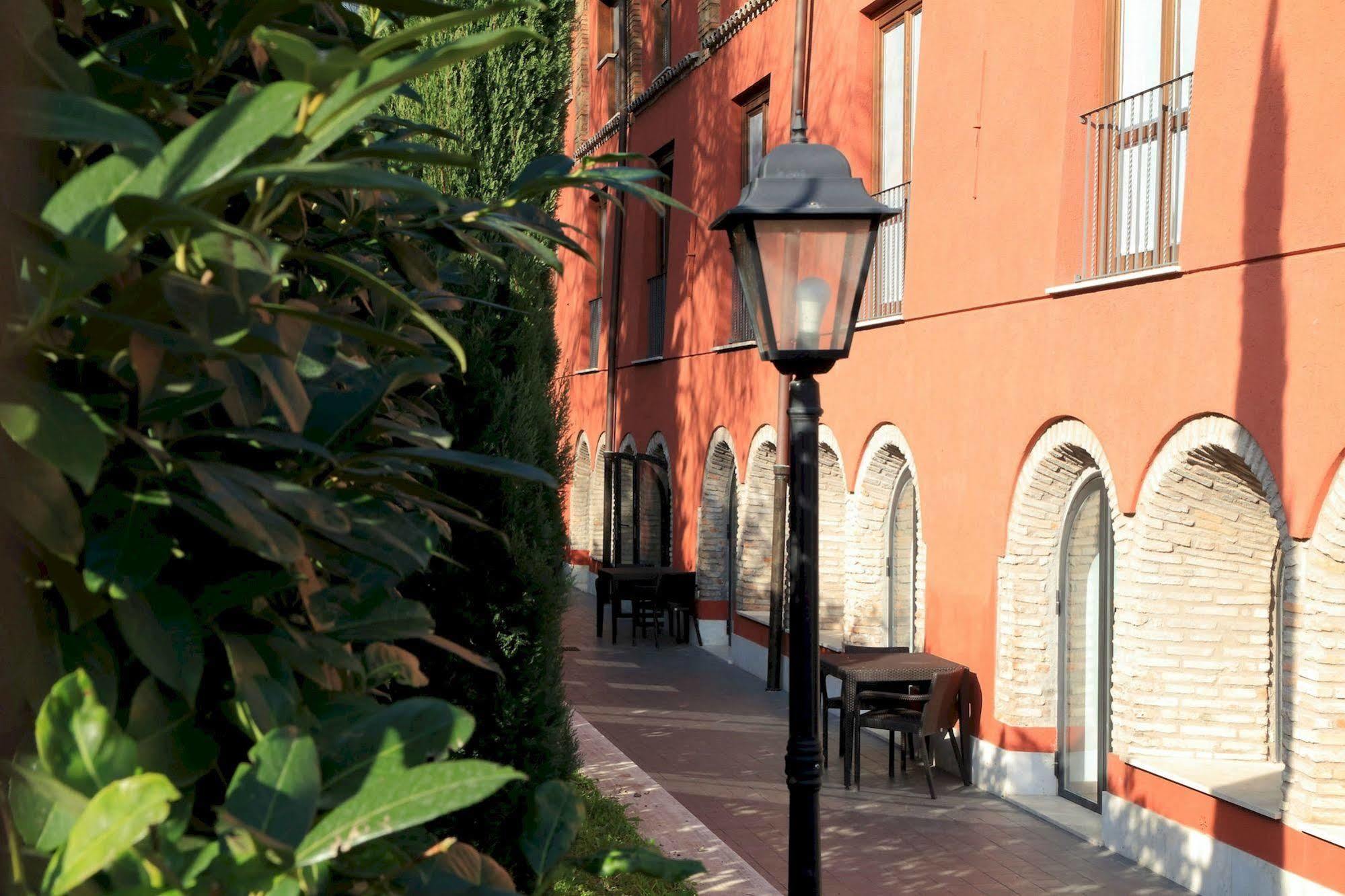 Borgo Papareschi Aparthotel Roma Ngoại thất bức ảnh
